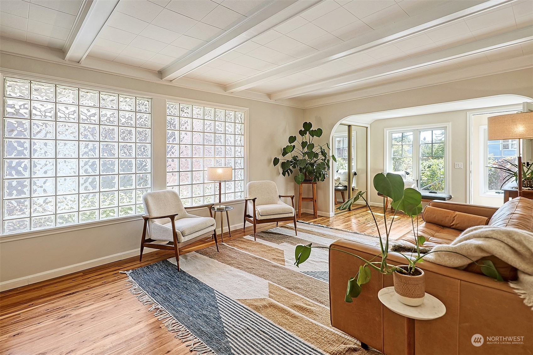 328 North 79th Street Seattle, WA 98103 - Photo 4 of 21 Gallery Image 4