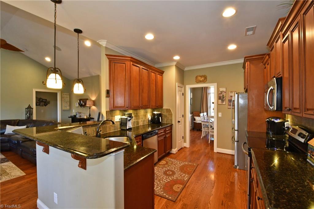 5068 Peppertree Road Clemmons, NC 27012 - Photo 6 of 20 Gallery Image 6