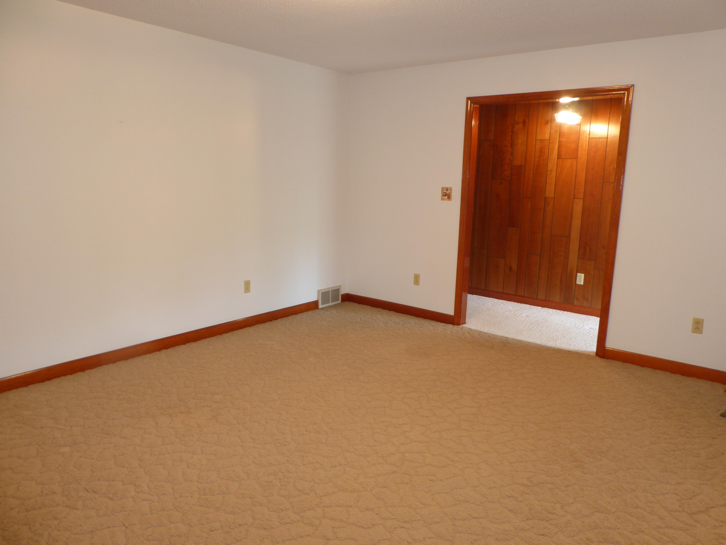 10454 Henry Road Henry, VA 24102 - Photo 49 of 72 Living Room New (2)