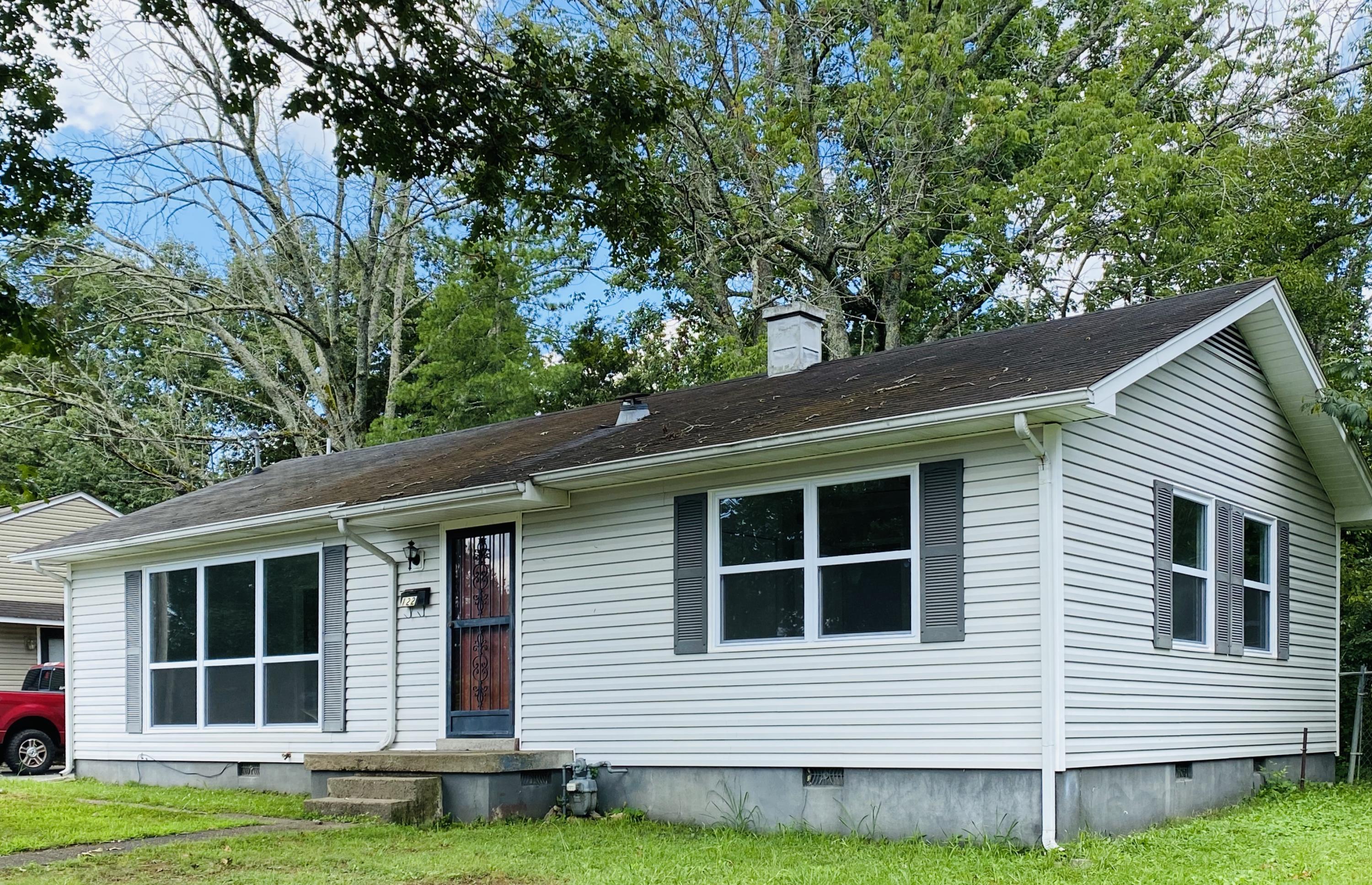 122 W Arrowwood Rd