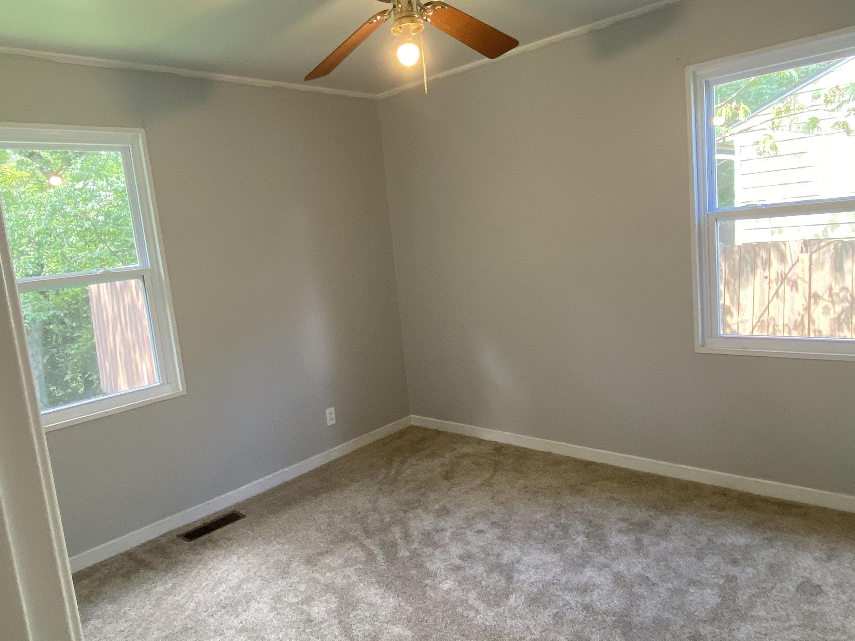 122 West Arrowwood Road Oak Ridge, TN 37830 - Photo 12 of 17 Bedroom 2