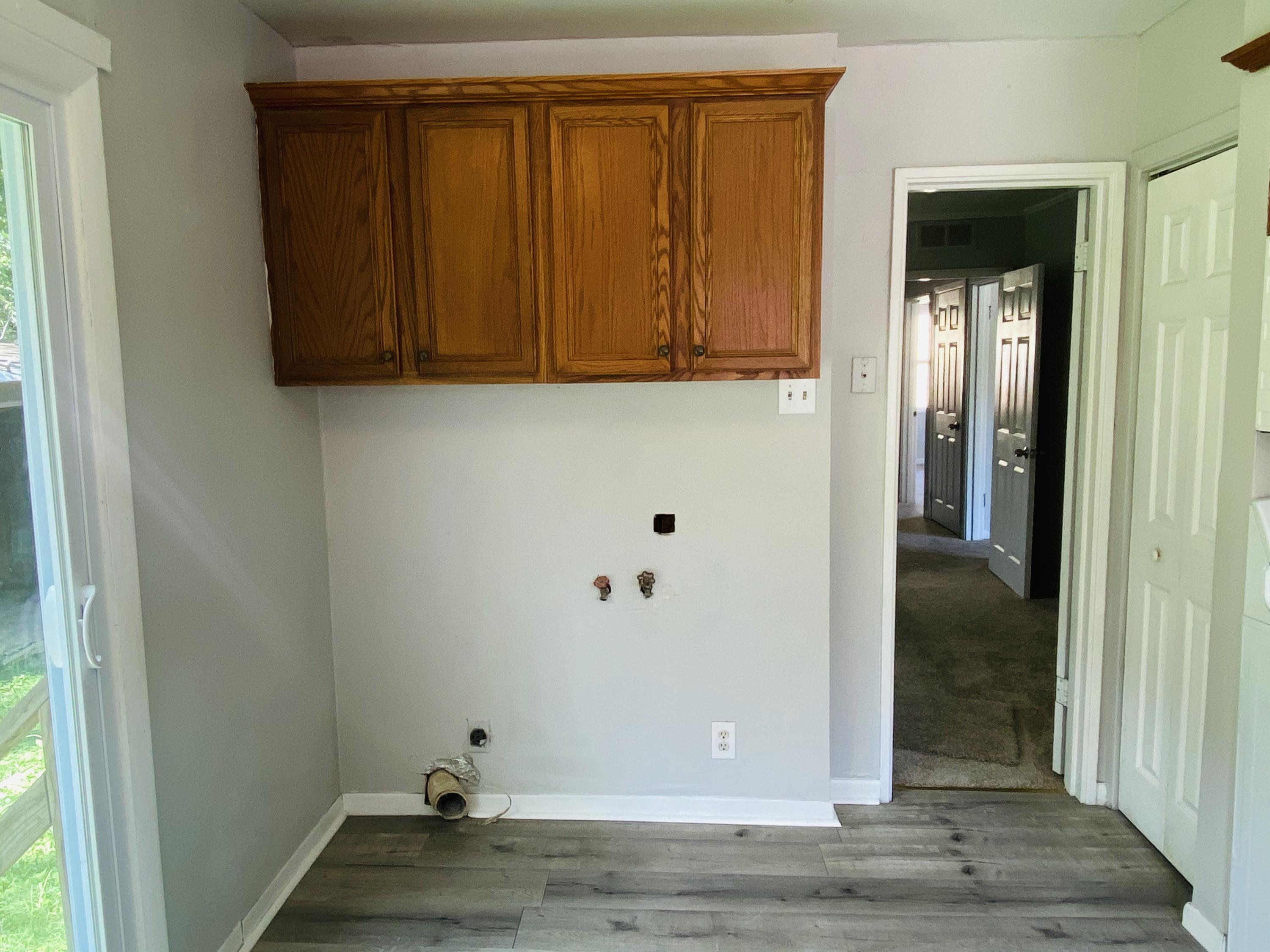 122 West Arrowwood Road Oak Ridge, TN 37830 - Photo 5 of 17 Washer/Dryer Hookup