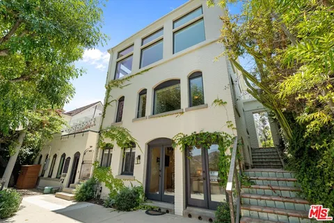 $3,995,000 | 2700 Glendower Avenue, Los Angeles, CA 90027