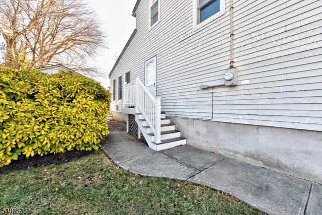 $749,900 | 54 Yost Place, Fair Lawn, NJ 07410