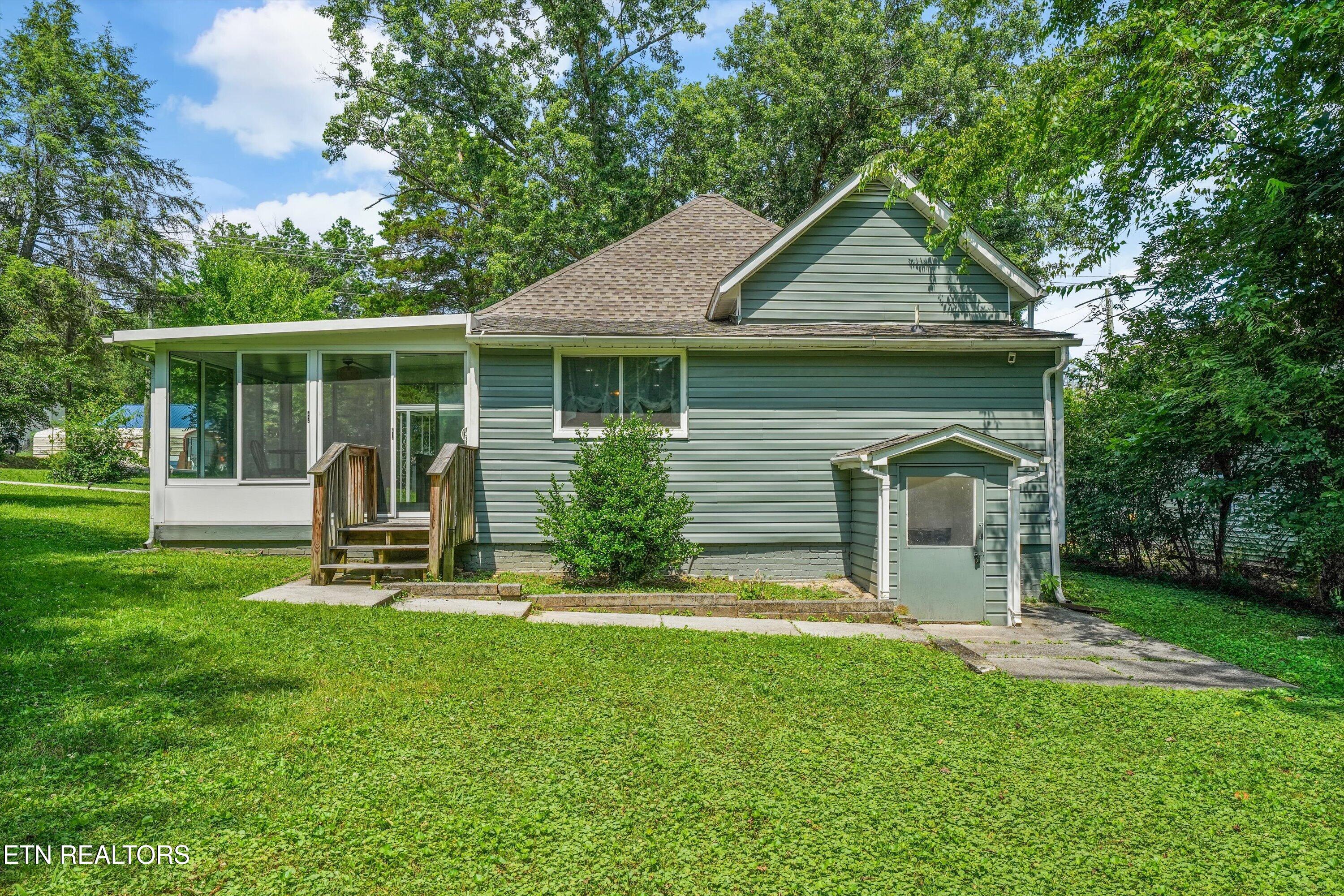 4201 Coster Road Knoxville, TN 37912 - Photo 26 of 32 26-4201 Coster Rd 33