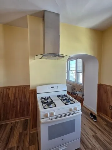 $1,950 | 586 South Almond Street, Unit 2, Fall River, MA 02724