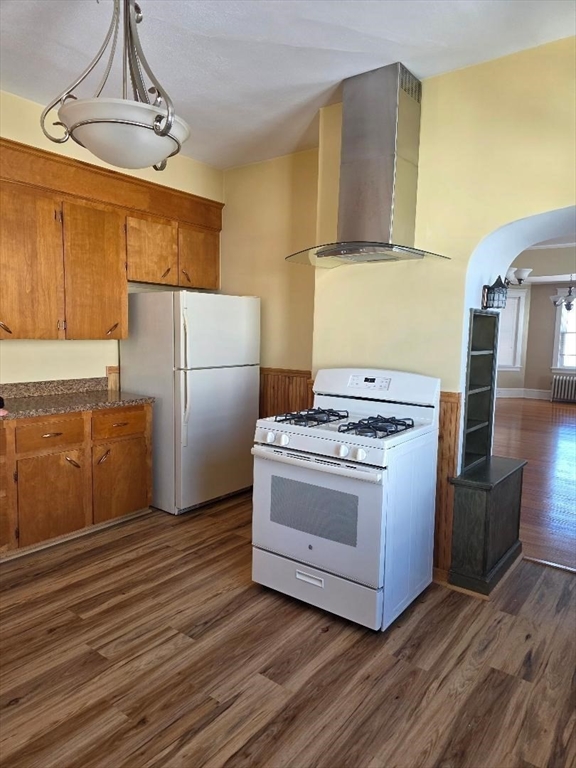 586 South Almond Street, Unit 2 Fall River, MA 02724 - Photo 3 of 22