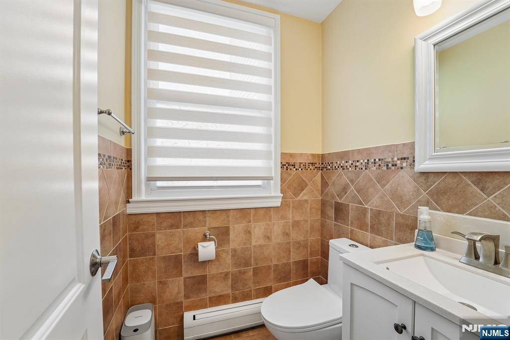 12 Manning Road Paramus, NJ 07652 - Photo 14 of 33 Gallery Image 14
