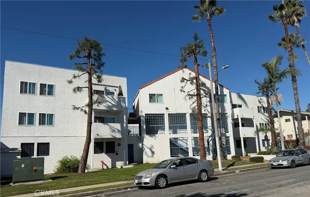 a car parked in front of a building