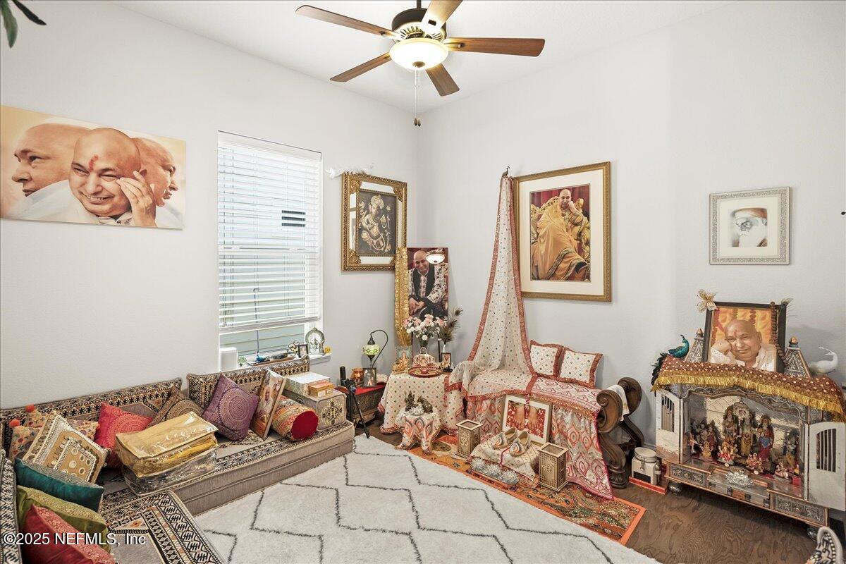 470 Parkbluff Circle Ponte Vedra, FL 32081 - Photo 5 of 42 a living room with furniture