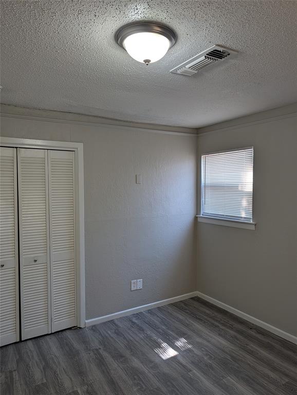 2558 Duringer Road Fort Worth, TX 76133 - Photo 6 of 23 Gallery Image 6