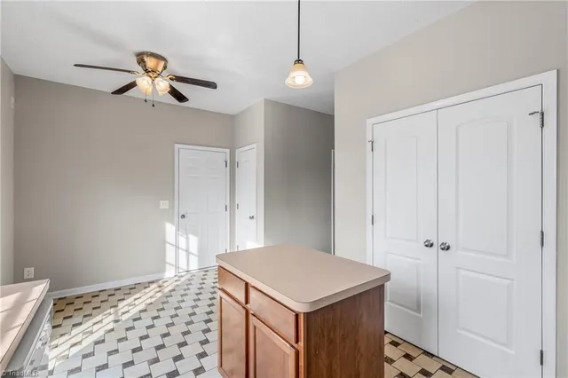 $1,800 | 1434 Waverly Street, Winston-Salem, NC 27127