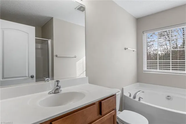 $1,800 | 1434 Waverly Street, Winston-Salem, NC 27127