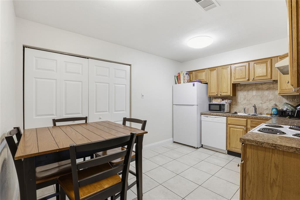 3605 Southwest 29th Terrace Gainesville, FL 32608 - Photo 23 of 37
