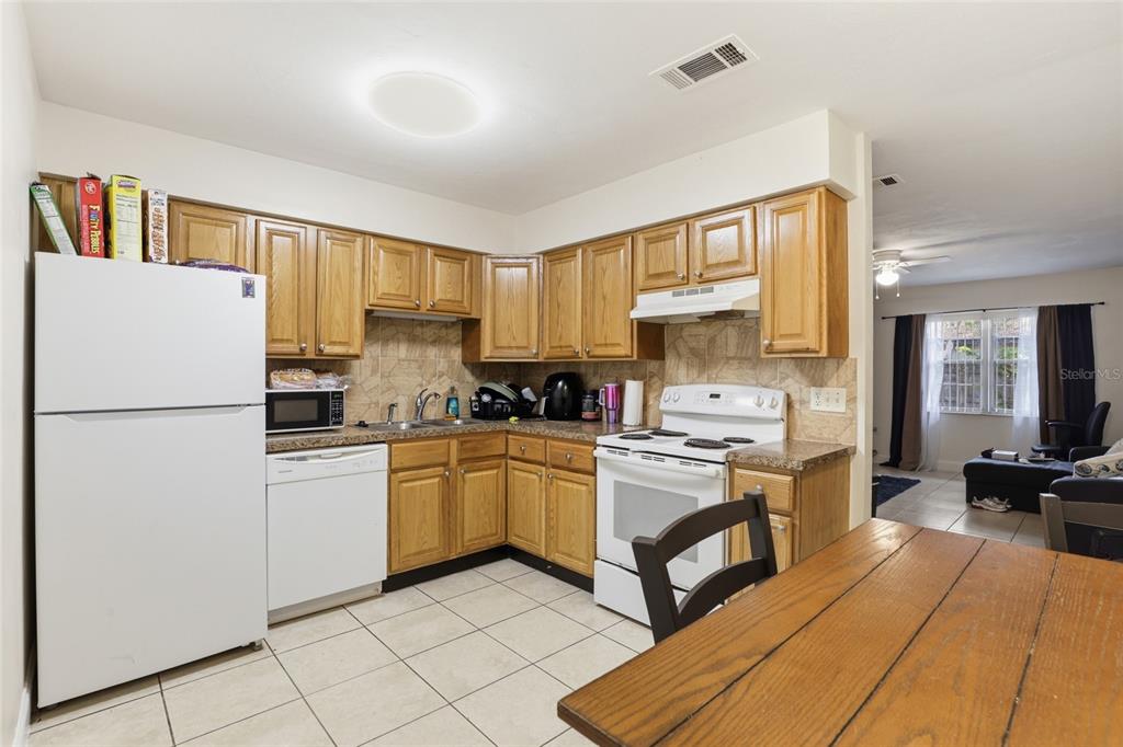 3605 Southwest 29th Terrace Gainesville, FL 32608 - Photo 24 of 37