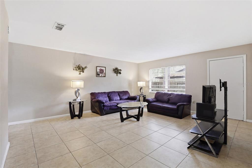 3605 Southwest 29th Terrace Gainesville, FL 32608 - Photo 6 of 37