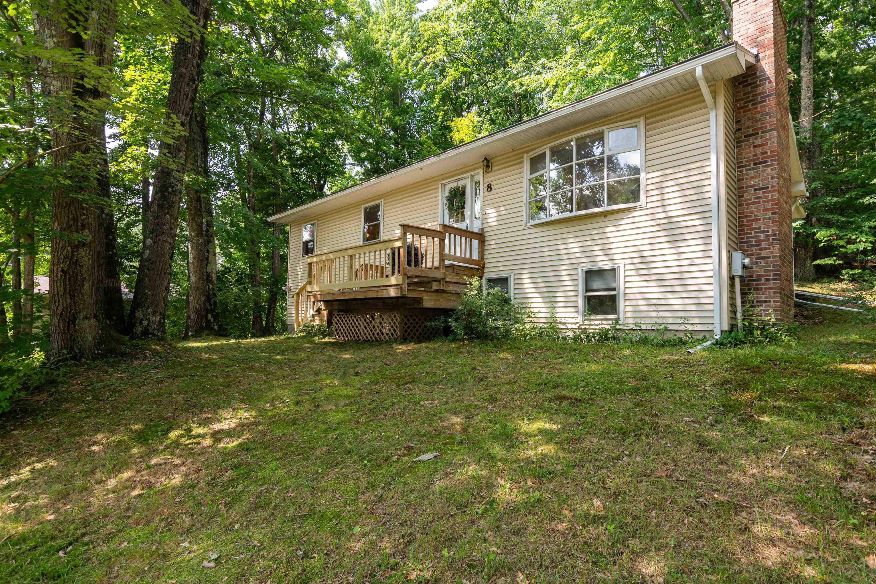 8 Alderbrook Road Essex, VT 05452 - Photo 1 of 38 Gallery Image 1