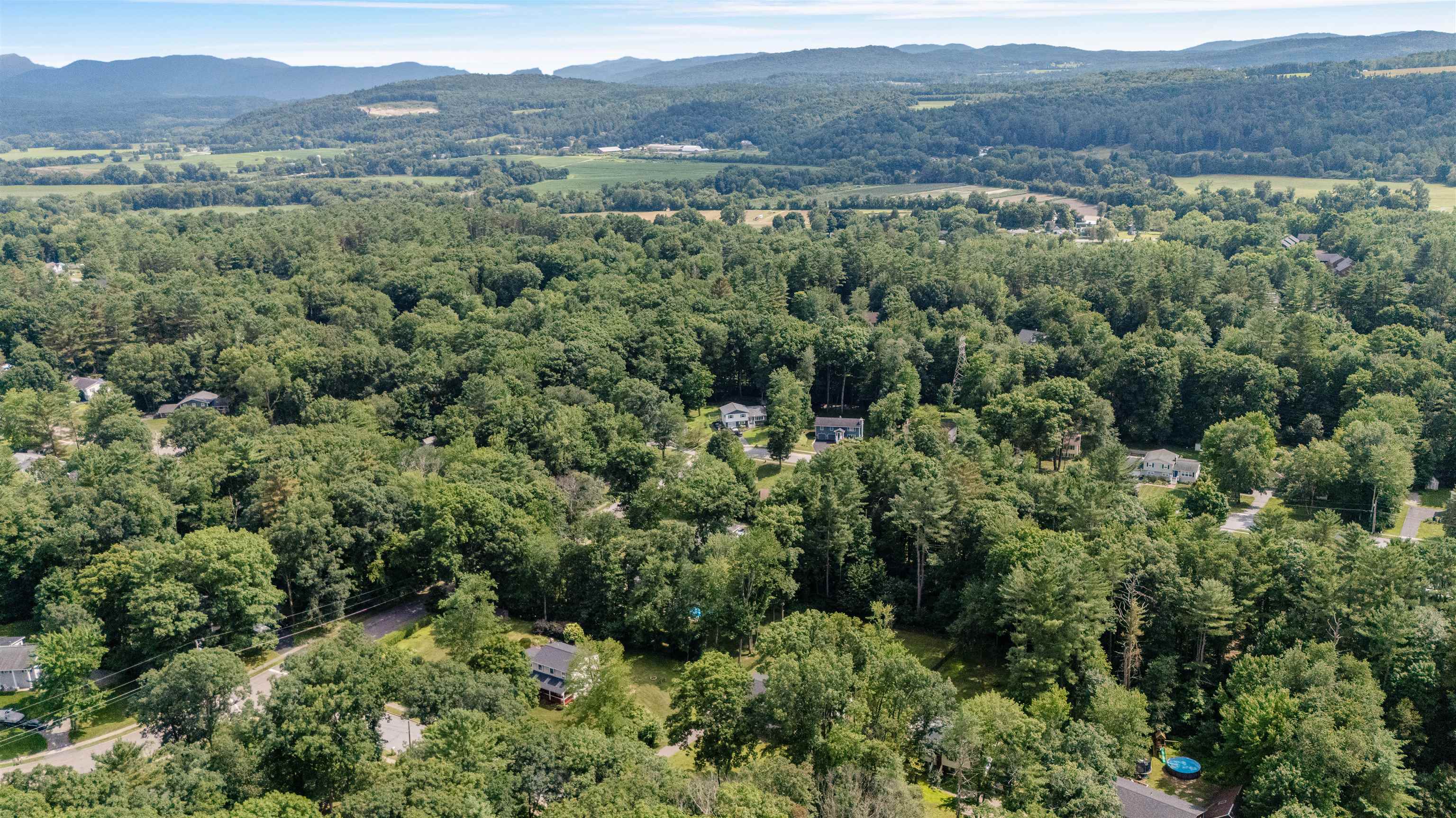 8 Alderbrook Road Essex, VT 05452 - Photo 31 of 38 Gallery Image 31