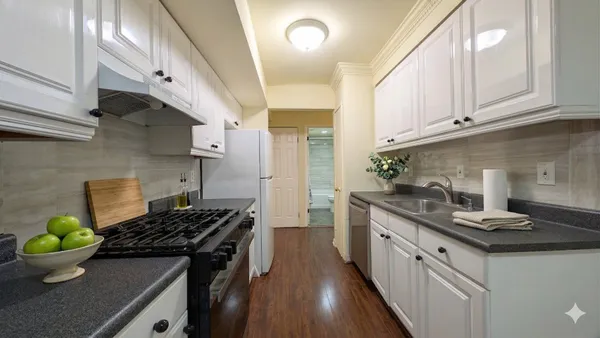 $1,750 | 136 Duvall Lane, Unit 302, Gaithersburg, MD 20877