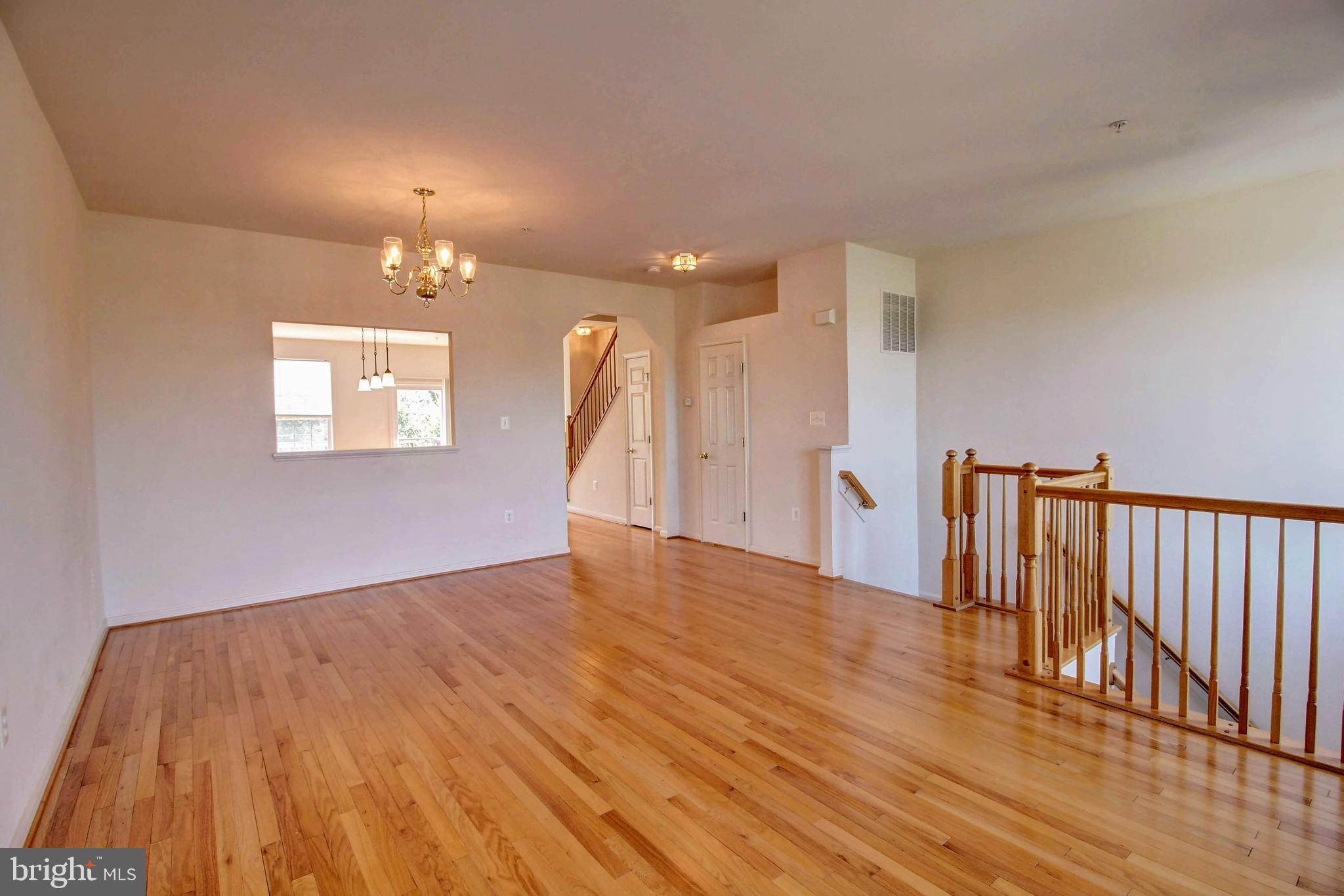 244 Timber View Court Frederick, MD 21702 - Photo 10 of 47 Living Room/Dining