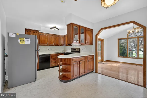 $425,000 | 402 Glenmont Avenue, Glen Burnie, MD 21061