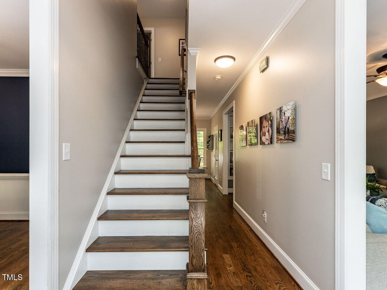 204 Flint Point Lane Holly Springs, NC 27540 - Photo 2 of 40 005-1280x960-foyer-entry