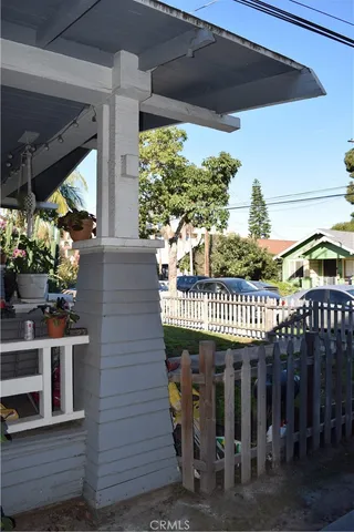 $899,000 | 1900 East 6th Street, Long Beach, CA 90802