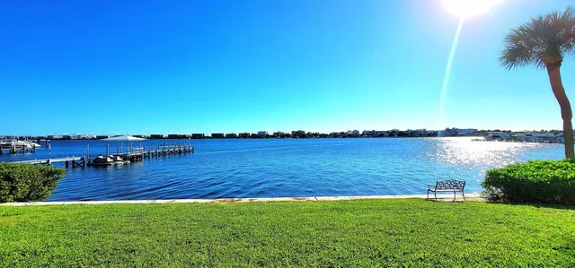 $169,000 | 890 North Federal Highway, Unit 406, Lantana, FL 33462