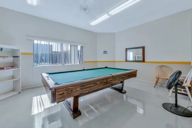 $169,000 | 890 North Federal Highway, Unit 406, Lantana, FL 33462