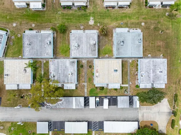 $104,500 | 1801 Bedford Lane, Unit 33, Sun City Center, FL 33573