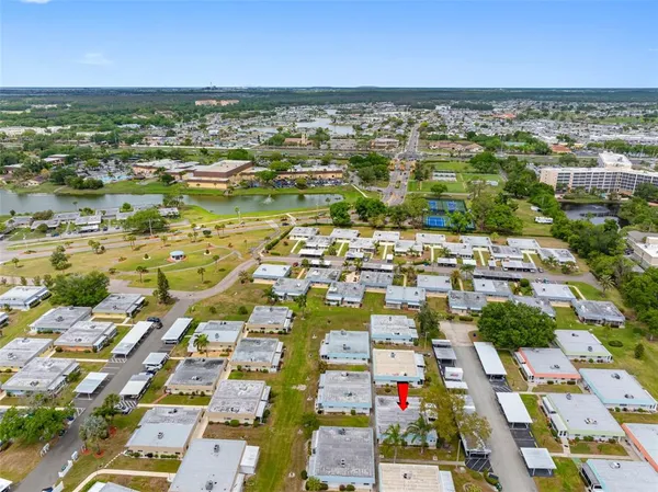 $104,500 | 1801 Bedford Lane, Unit 33, Sun City Center, FL 33573