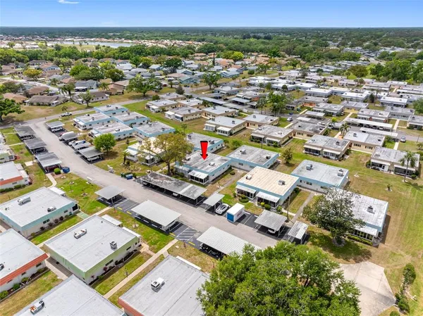 $104,500 | 1801 Bedford Lane, Unit 33, Sun City Center, FL 33573