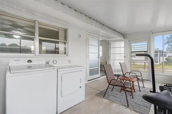 $104,500 | 1801 Bedford Lane, Unit 33, Sun City Center, FL 33573