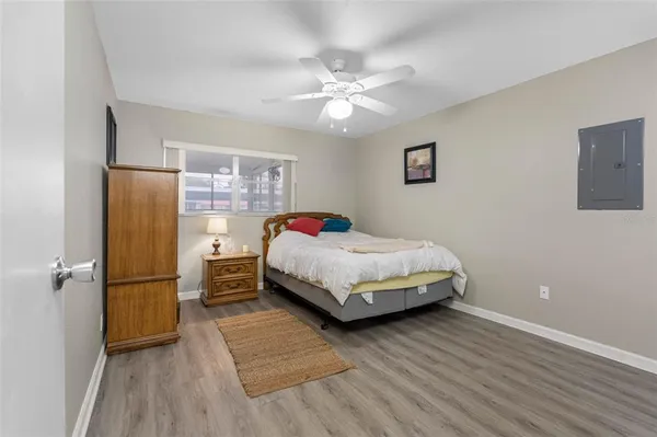 $104,500 | 1801 Bedford Lane, Unit 33, Sun City Center, FL 33573