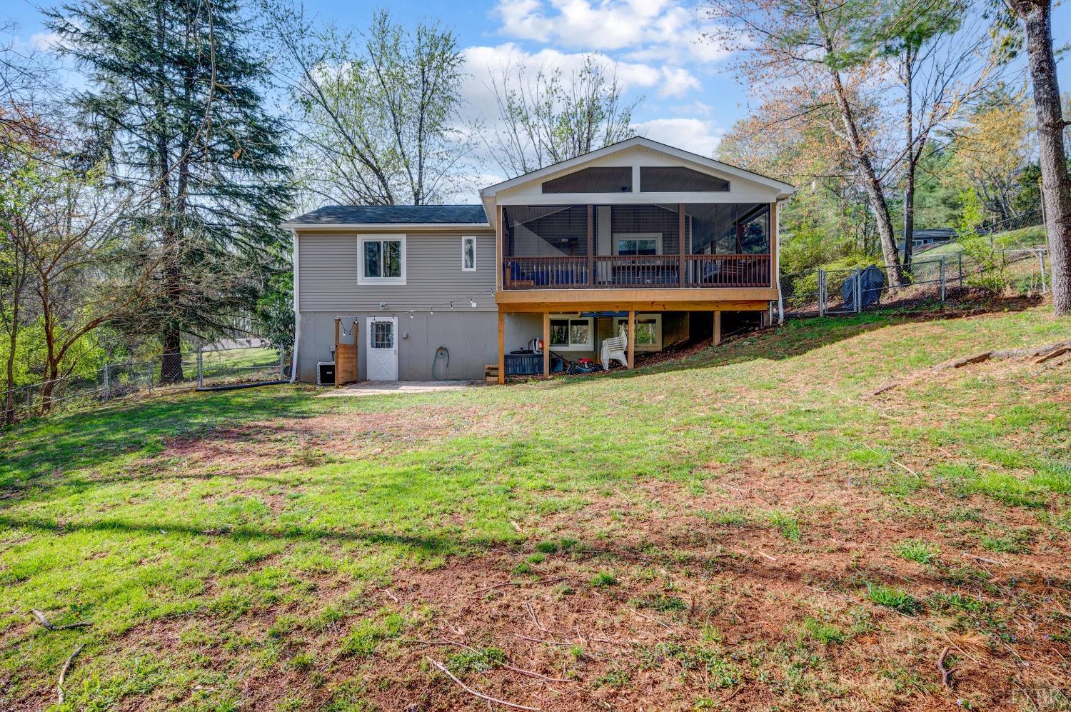 503 Sweeney Circle Forest, VA 24551 - Photo 42 of 50 a front view of a house with a yard