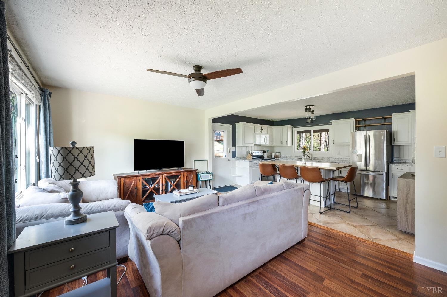 503 Sweeney Circle Forest, VA 24551 - Photo 5 of 50 a living room with furniture and a flat screen tv