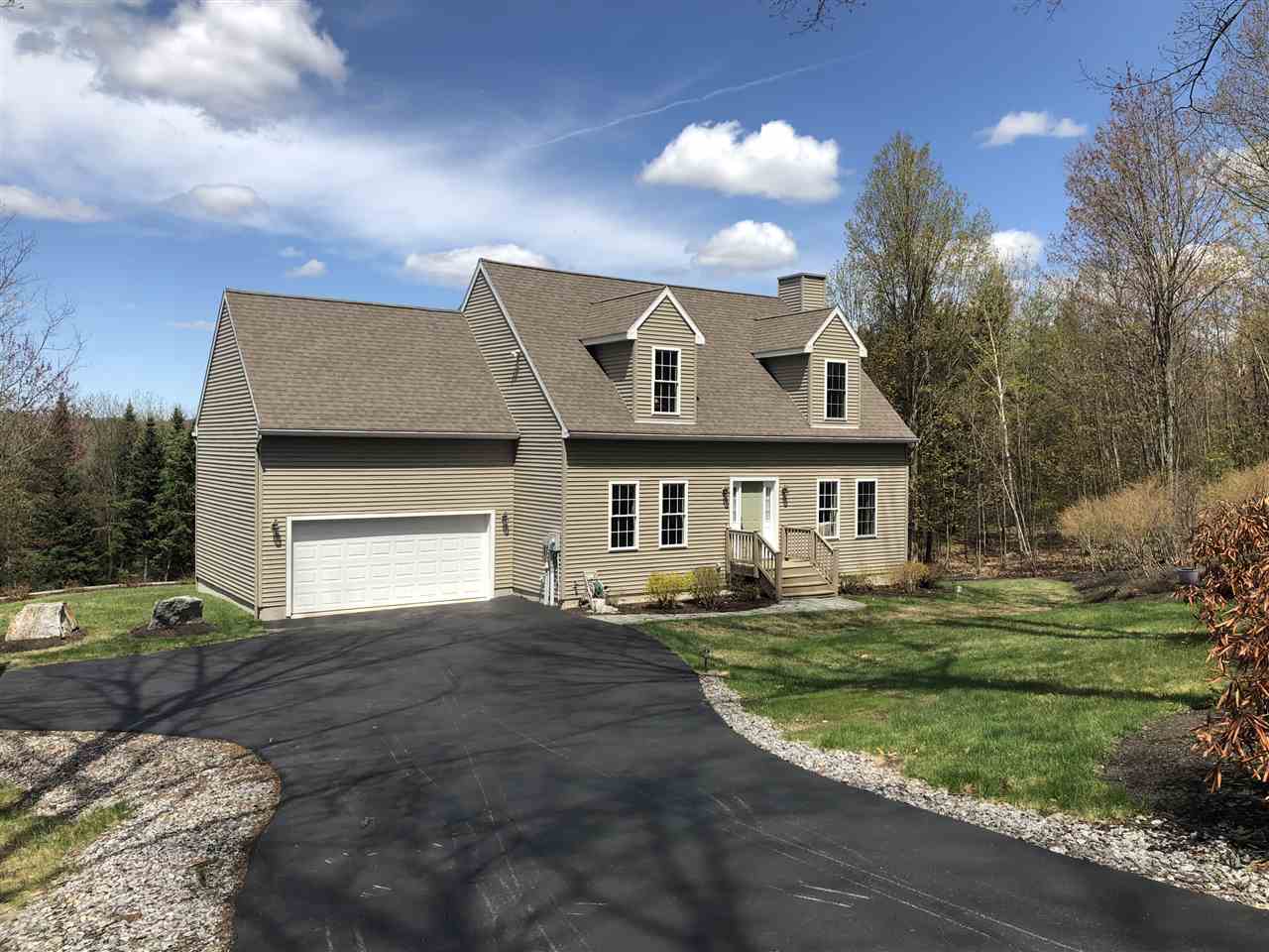 435 Penacook Road Hopkinton, NH 03229 - Photo 1 of 40