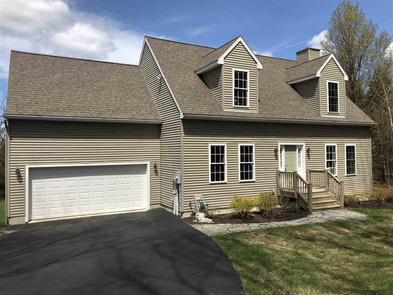 435 Penacook Road Hopkinton, NH 03229 - Photo 2 of 40