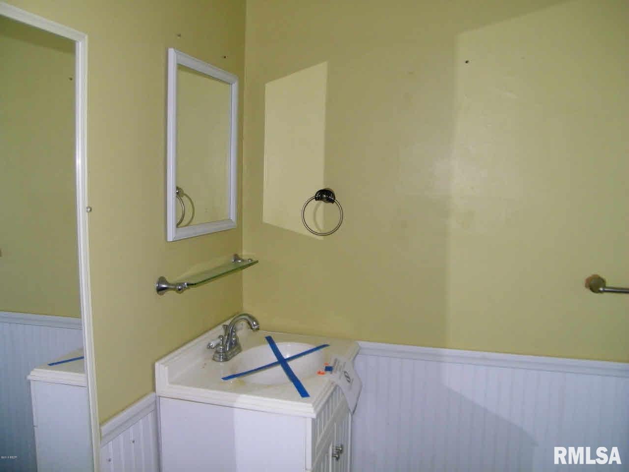 4545 North Hotze Road Salem, IL 62881 - Photo 6 of 9