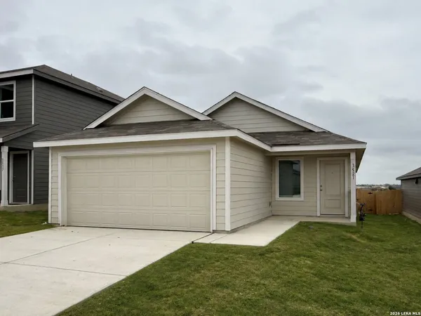 $1,700 | 3521 Hilts Trail, New Braunfels, TX 78130