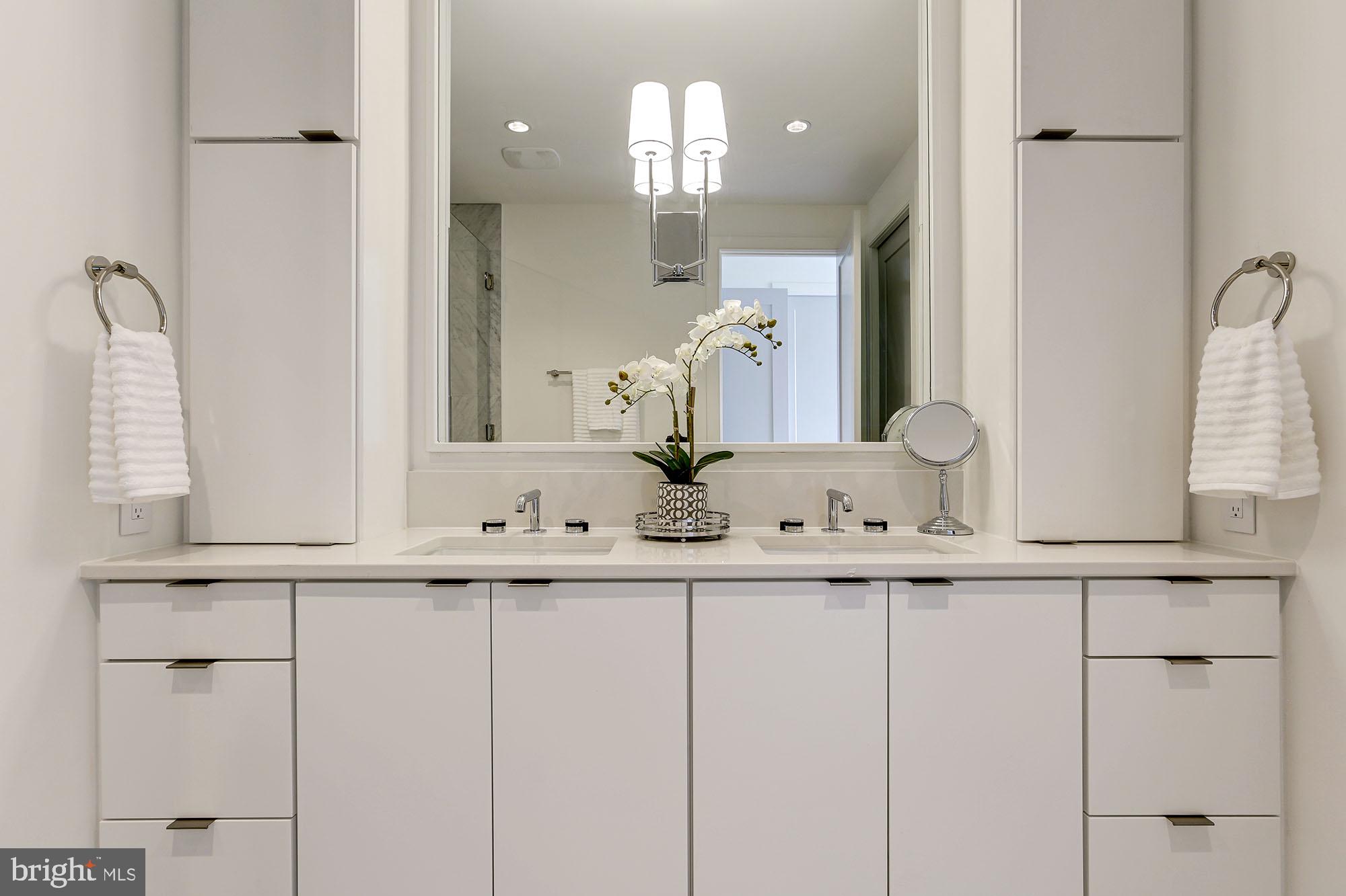 1134 Columbia Road Northwest, Unit 2 Washington, DC 20009 - Photo 13 of 26 Owner's suite full bath