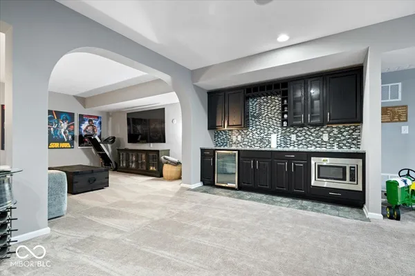$825,000 | 15628 Provincial Lane, Fortville, IN 46040