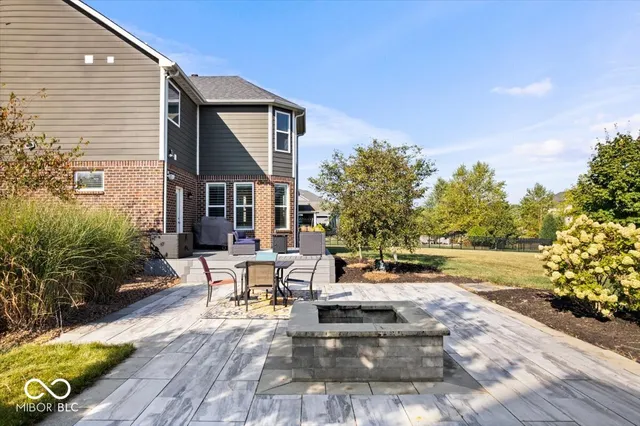 $850,000 | 15628 Provincial Lane, Fortville, IN 46040