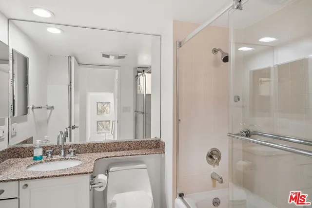 $7,995 | 1011 Pacific Street, Unit 1, Santa Monica, CA 90405