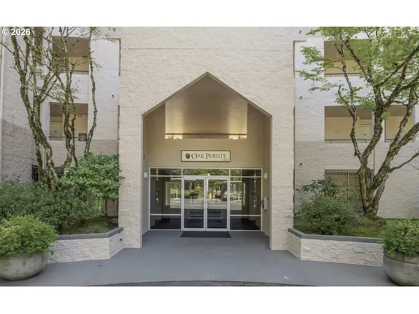 $389,900 | 6645 West Burnside Street, Unit 550, Portland, OR 97225