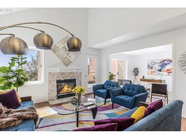 $389,900 | 6645 West Burnside Street, Unit 550, Portland, OR 97225