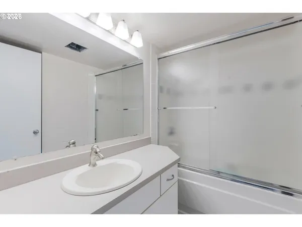 $389,900 | 6645 West Burnside Street, Unit 550, Portland, OR 97225