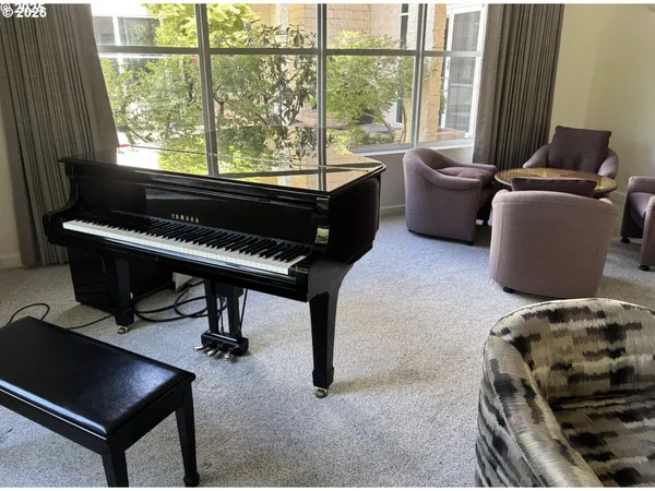 $389,900 | 6645 West Burnside Street, Unit 550, Portland, OR 97225