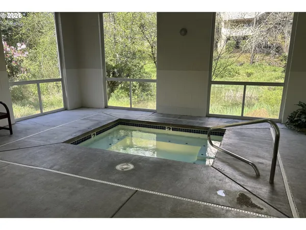 $389,900 | 6645 West Burnside Street, Unit 550, Portland, OR 97225