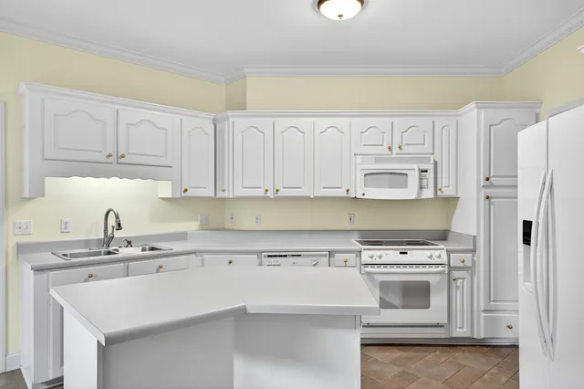 $339,900 | 306 Savanna Plains Drive, Spartanburg, SC 29307